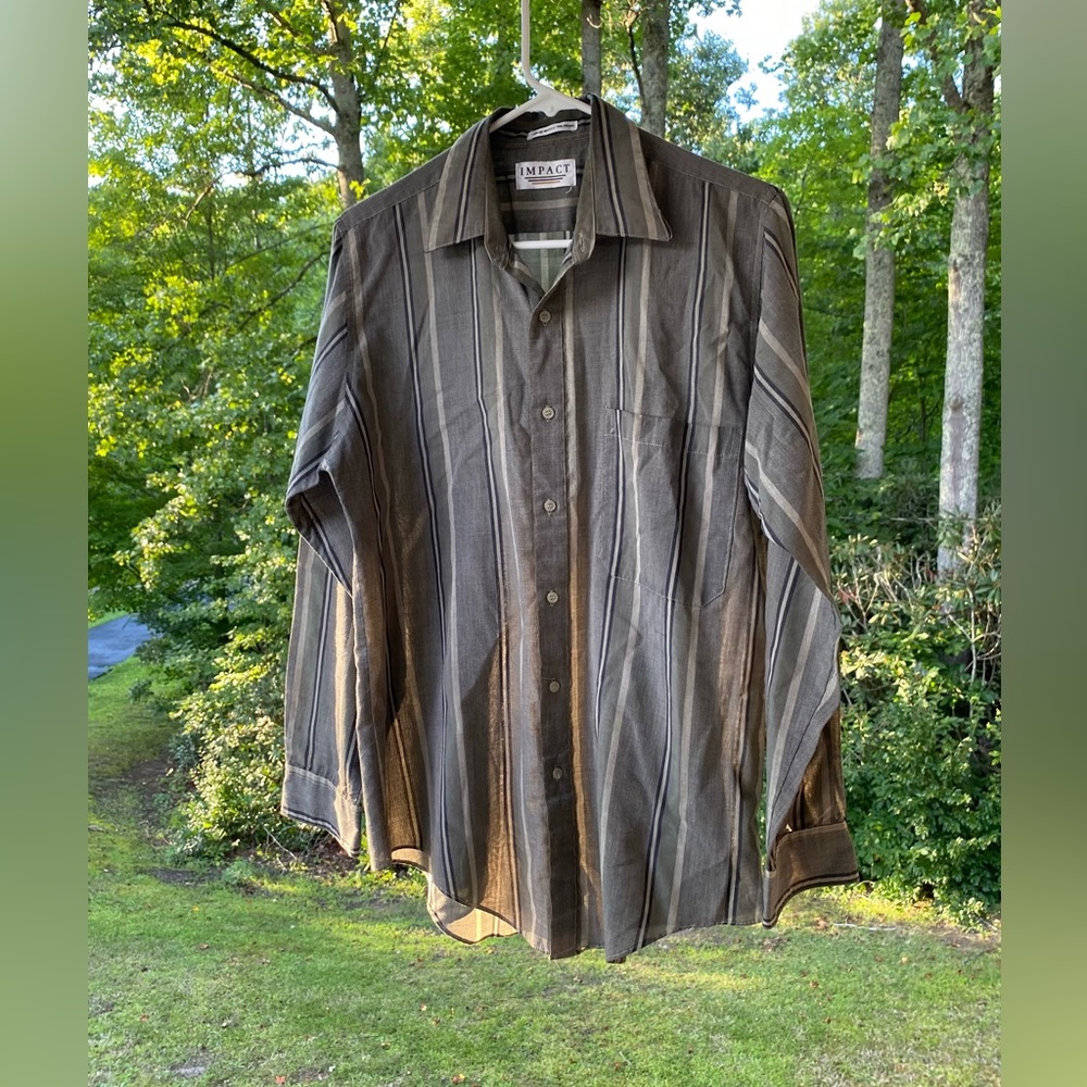 Impact Vintage Men’s Casual Button Up Shirt Size Medium
